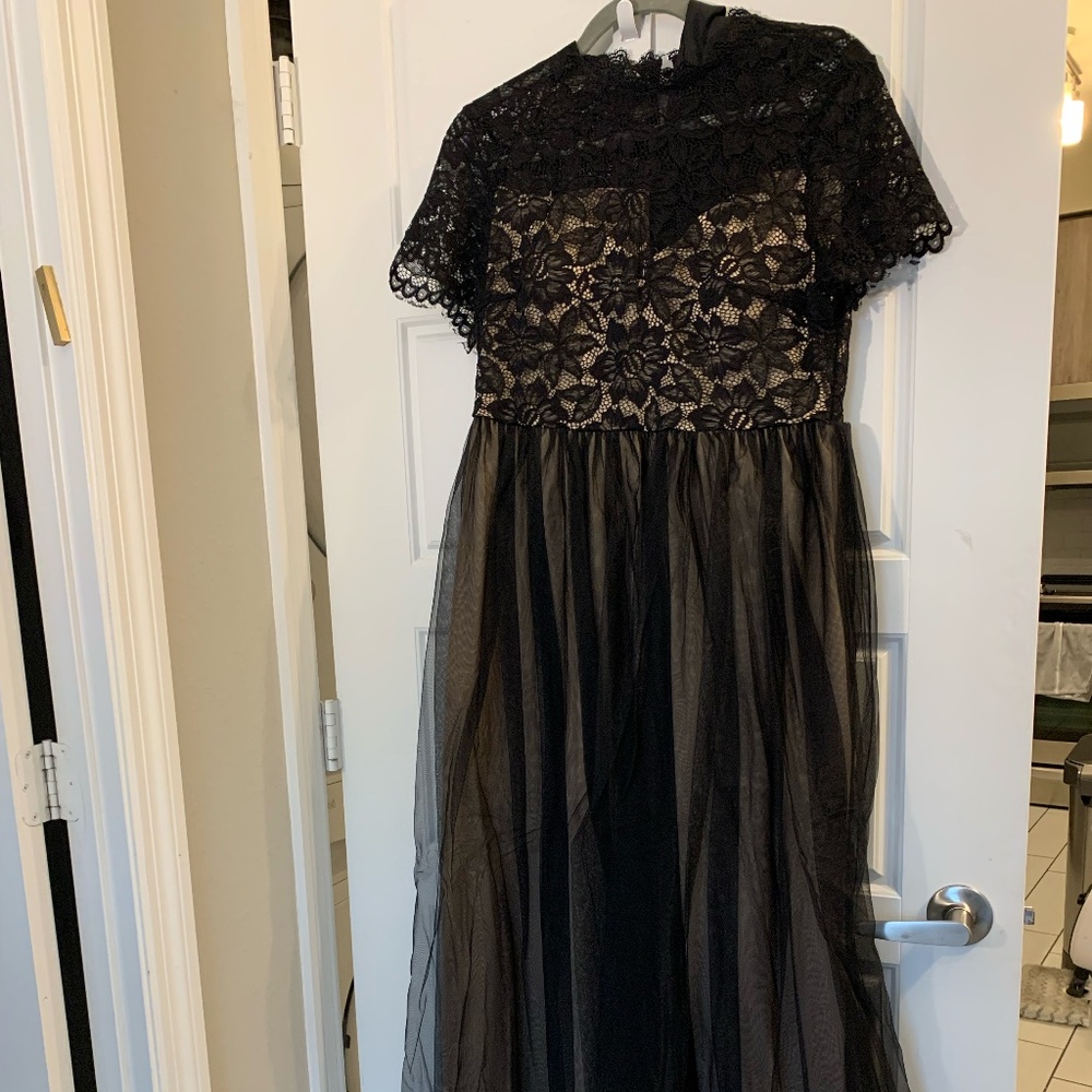 Long Formal Dress Lace Top Sheer Skirt